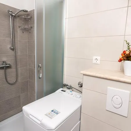 Mate Apartment *